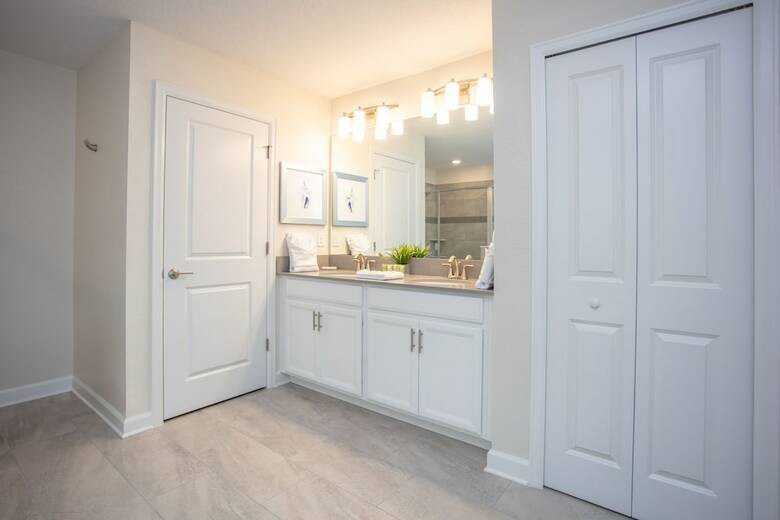 Beautiful & Contemporary Home In Champions Gate