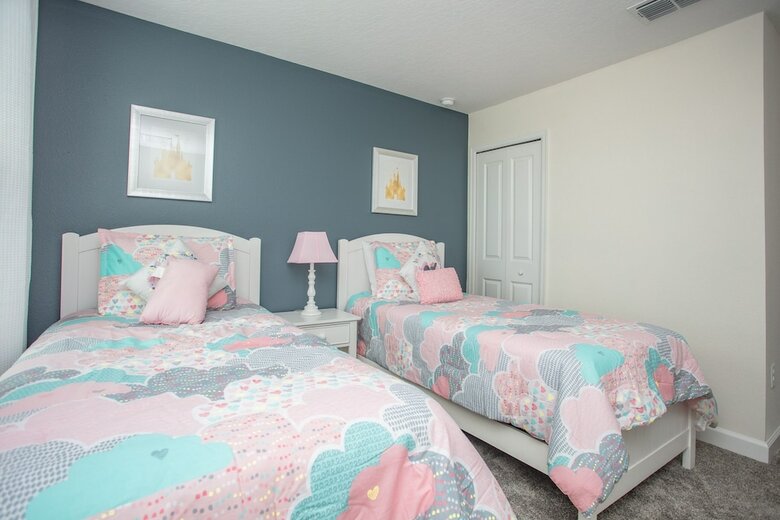 Beautiful & Contemporary Home In Champions Gate