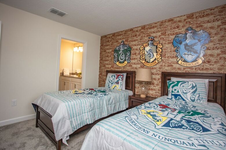 Beautiful & Contemporary Home In Champions Gate