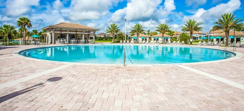 Beautiful & Contemporary Home In Champions Gate