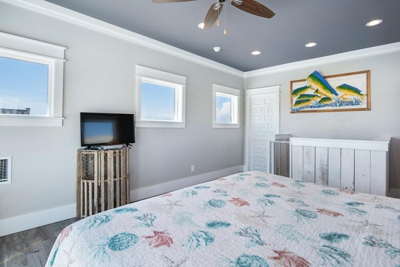 Making Waves - New Low Rates For August 10 - September 3rd!!!