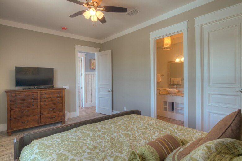 Making Waves - New Low Rates For August 10 - September 3rd!!!