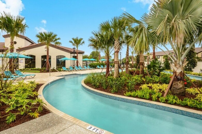 Villa 8 Bedroom Vacation Home In Windsor At Westside