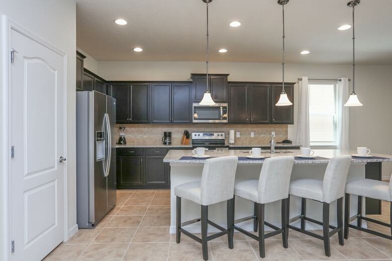 Villa 8 Bedroom Vacation Home In Windsor At Westside