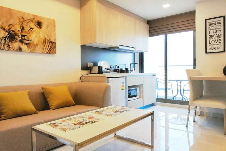 Aparthotel Arcadia Waters Condo Resort Pattaya