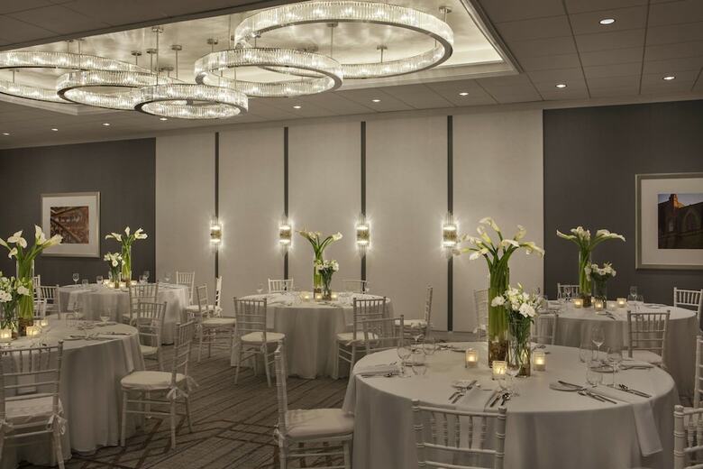 Sheraton Philadelphia University City Hotel