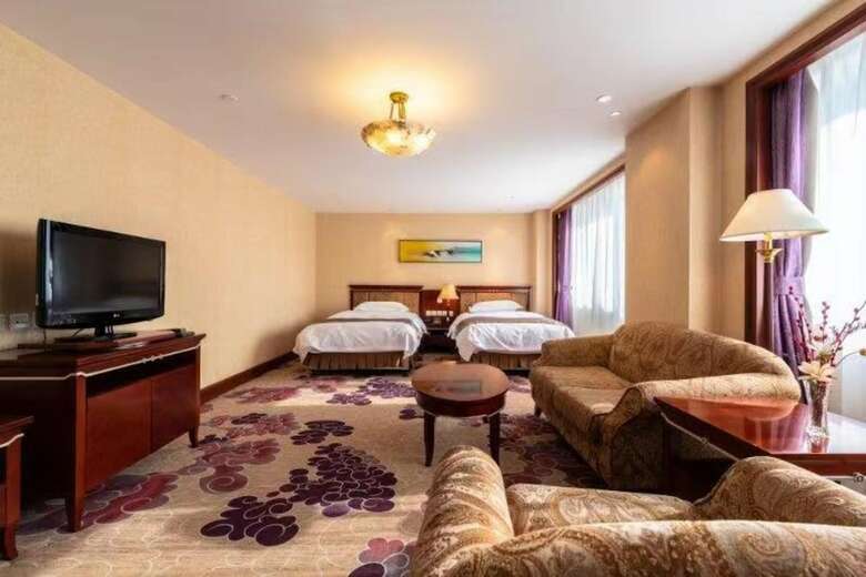 Golden Ocean Hotel