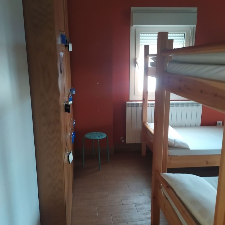 Hostal Albergue Villamayor de Monjard�n