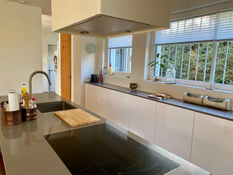 Luxury Apartment -exclusive Neighborhood