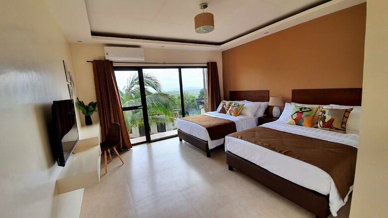 Spacio Caliraya Bed And Breakfast