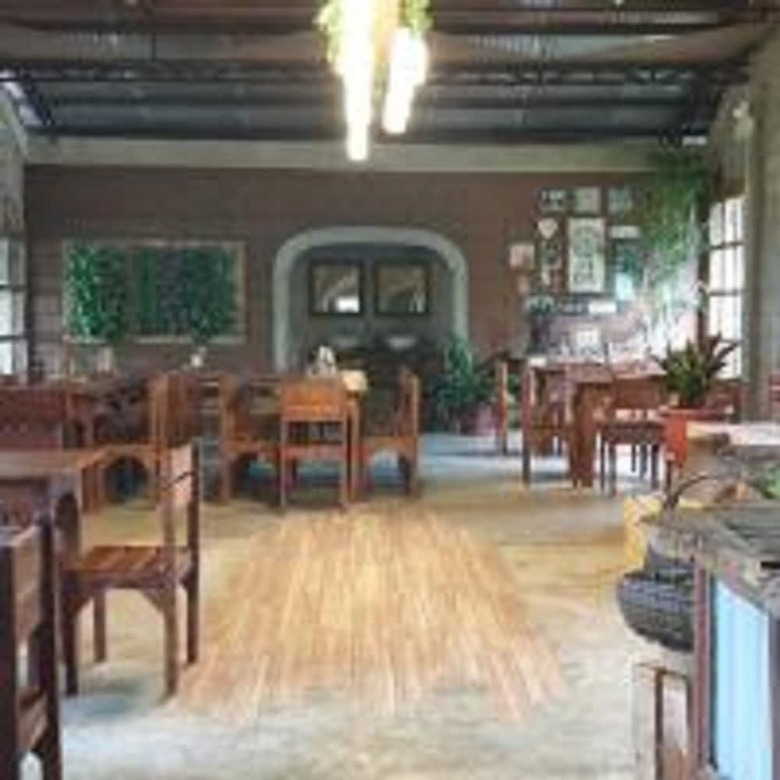 Spacio Caliraya Bed And Breakfast