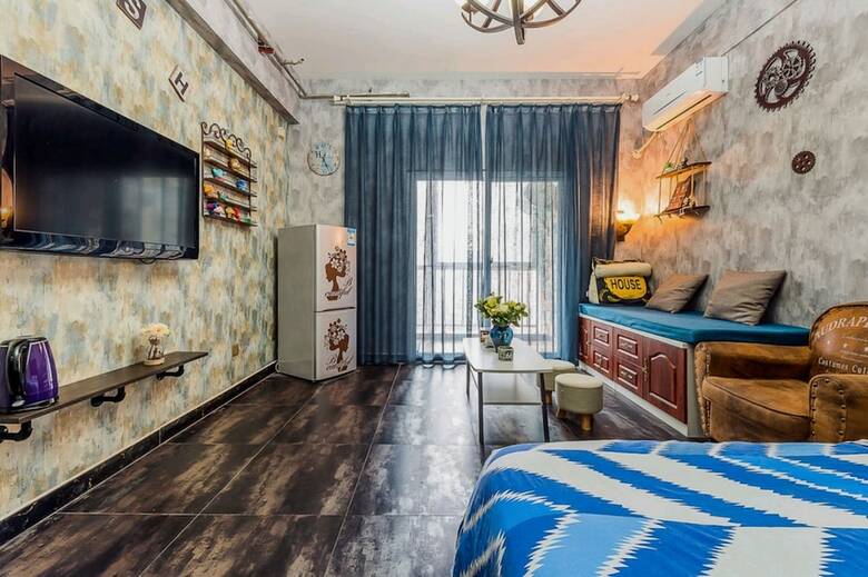Apartamentos Galaxy Modern Van Gogh Movie Night