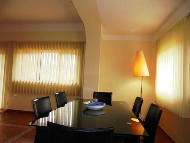 Villa - 4 Bedrooms With Pool And Wifi - 102030