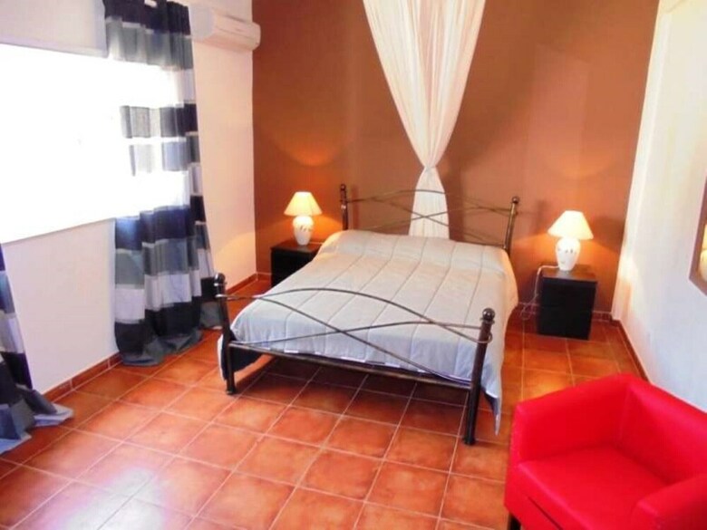 Villa - 4 Bedrooms With Pool And Wifi - 102030