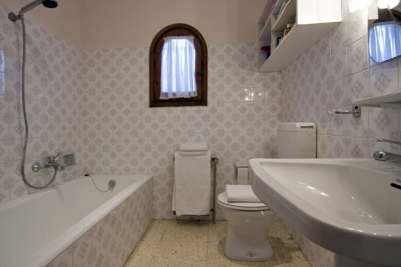Villa - 4 Bedrooms With Pool And Wifi - 104982
