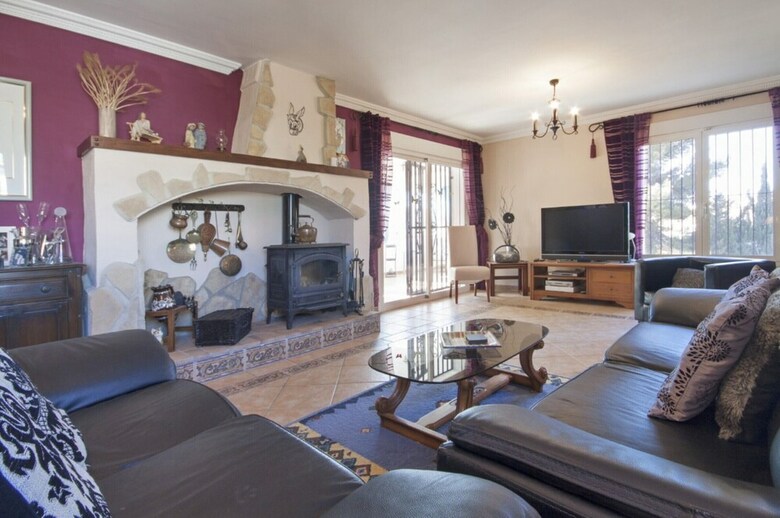Villa - 3 Bedrooms With Pool And Wifi - 105021