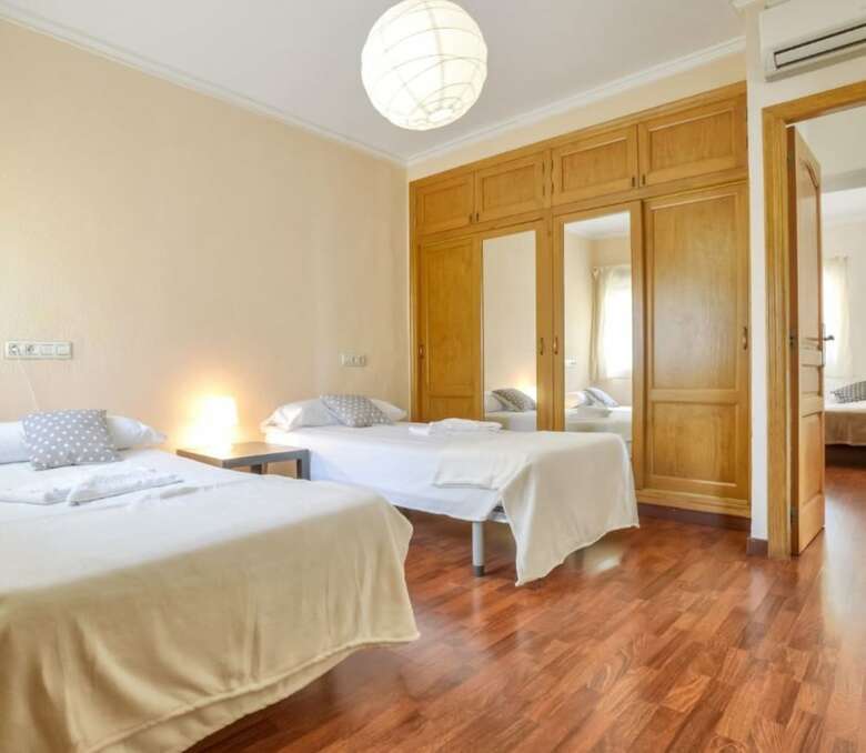 Villa - 12 Bedrooms With Pool And Wifi - 106430