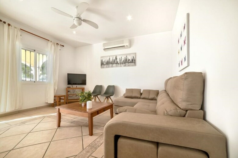 Villa - 7 Bedrooms With Pool And Wifi - 106438
