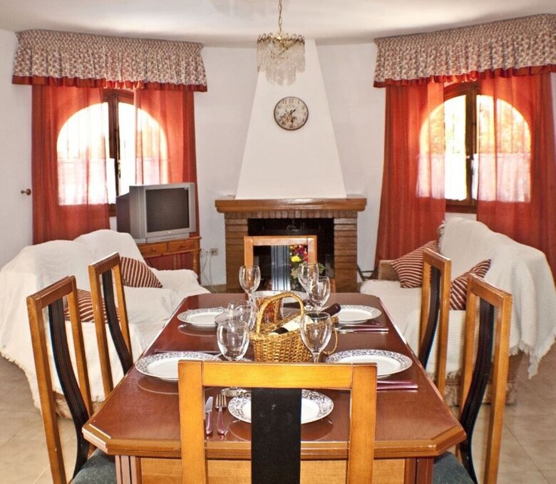 Villa - 3 Bedrooms With Pool And Wifi - 106441