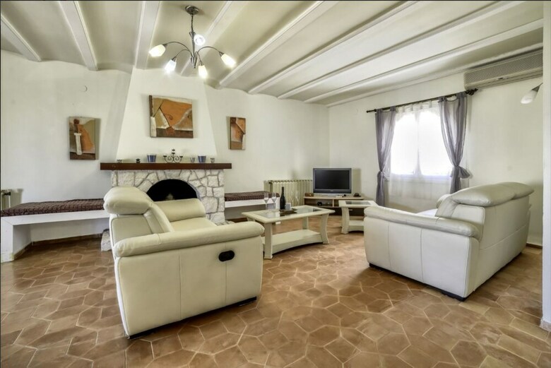 Villa - 3 Bedrooms With Pool And Wifi - 107478