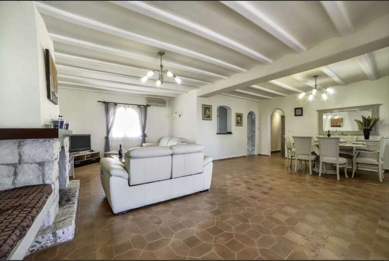 Villa - 3 Bedrooms With Pool And Wifi - 107478