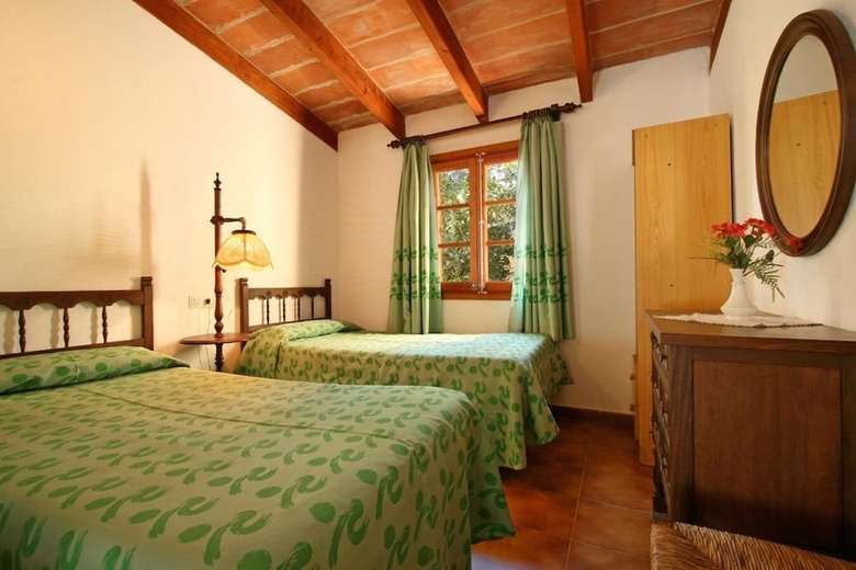 Villa - 4 Bedrooms With Pool - 103228