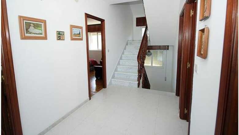 Villa Apartment - 4 Bedrooms With Sea Views - 107766
