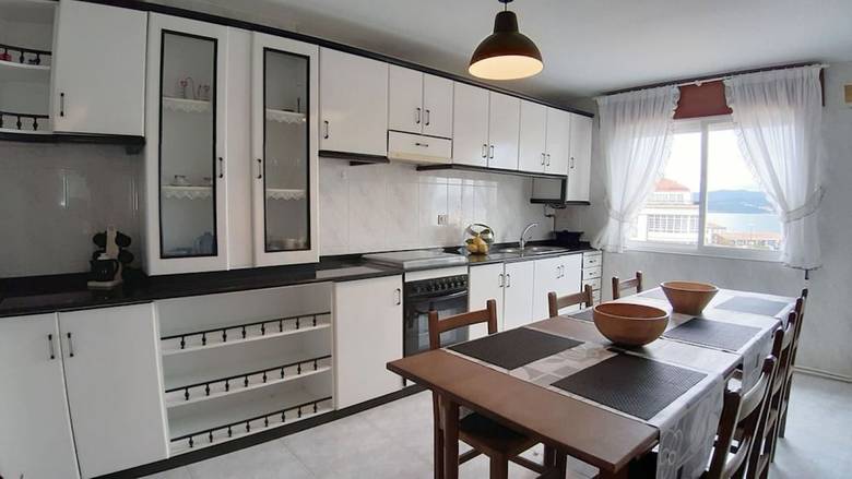 Villa Apartment - 3 Bedrooms With Sea Views - 107771