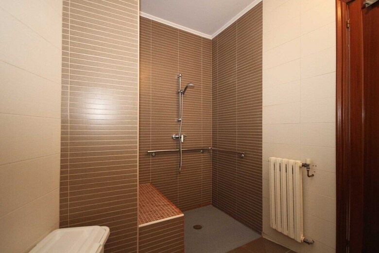Villa House - 5 Bedrooms With Sea Views - 107775