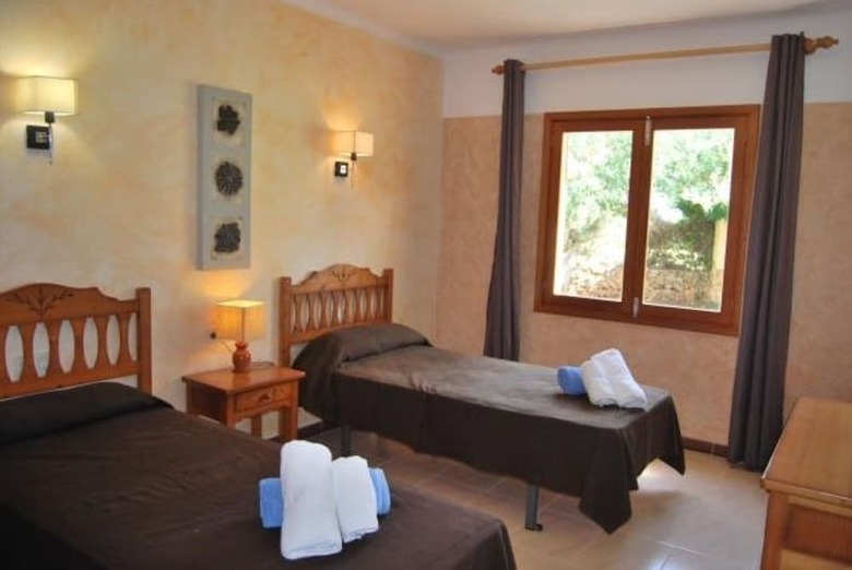 Villa - 5 Bedrooms With Pool And Wifi - 103974
