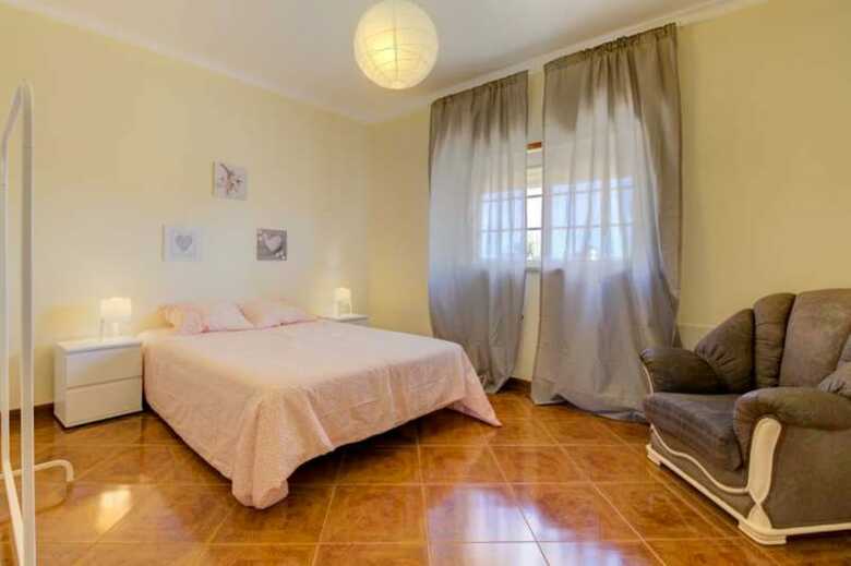 Villa - 6 Bedrooms With Pool And Wifi - 104371