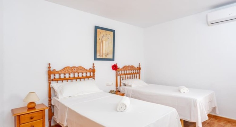 Villa Apartment - 2 Bedrooms With Wifi - 107887