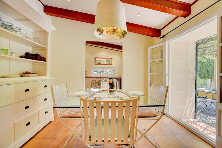 Villa - 4 Bedrooms With Pool And Wifi - 107898