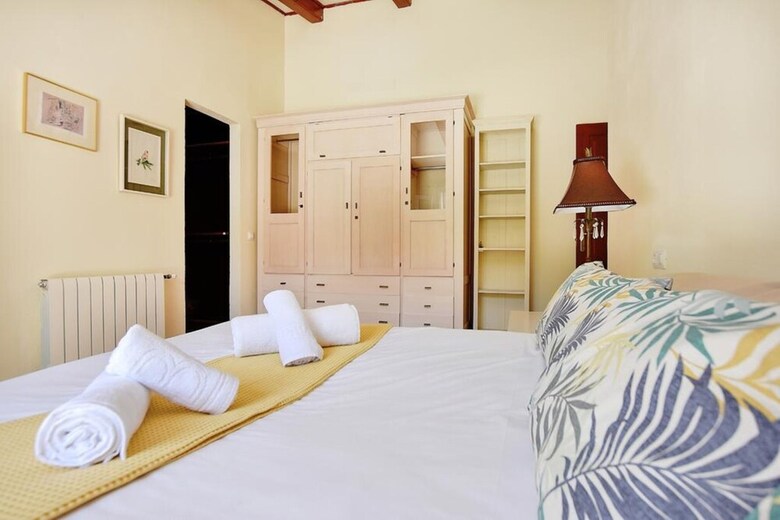 Villa - 4 Bedrooms With Pool And Wifi - 107898