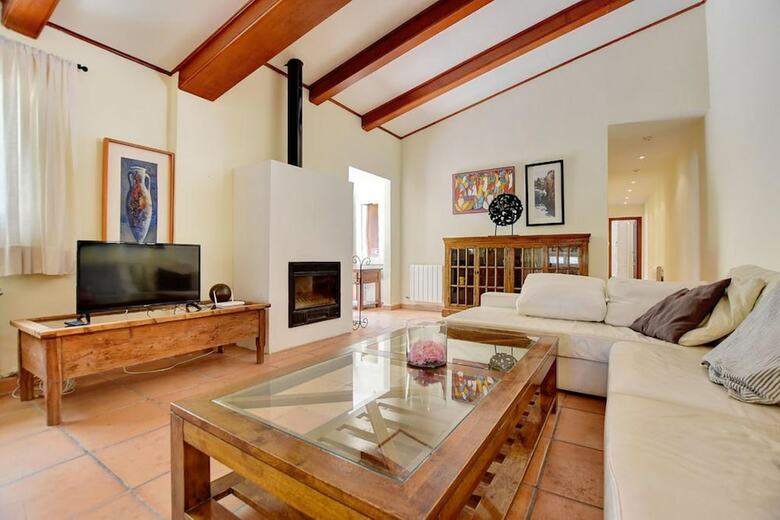 Villa - 4 Bedrooms With Pool And Wifi - 107898