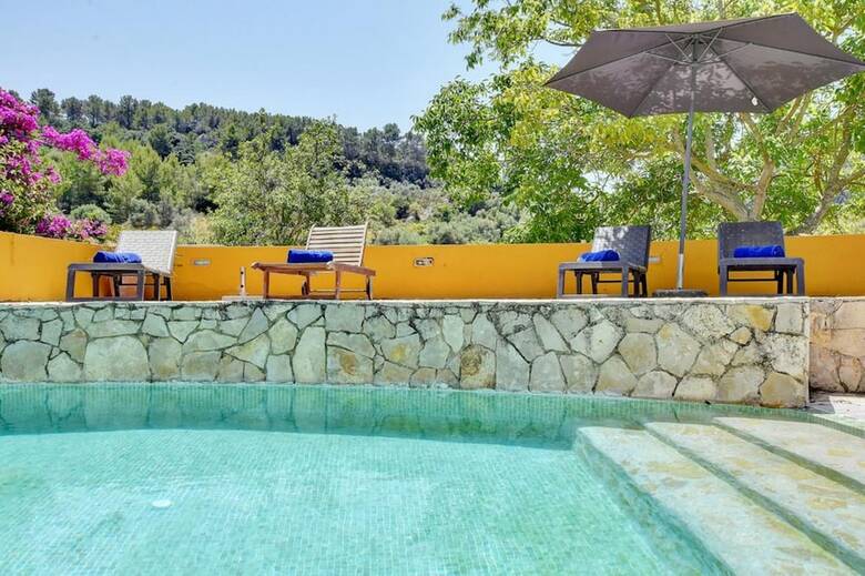 Villa - 4 Bedrooms With Pool And Wifi - 107898