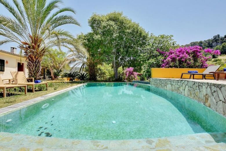 Villa - 4 Bedrooms With Pool And Wifi - 107898