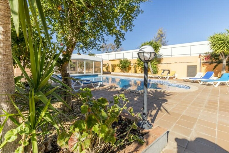 Villa - 7 Bedrooms With Pool And Wifi - 107981