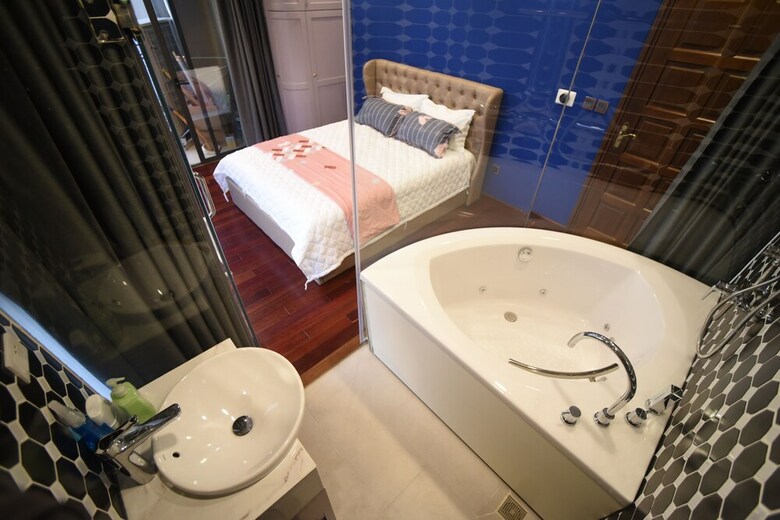D' Le Roi Soleil Luxury Apartment Wesstlake