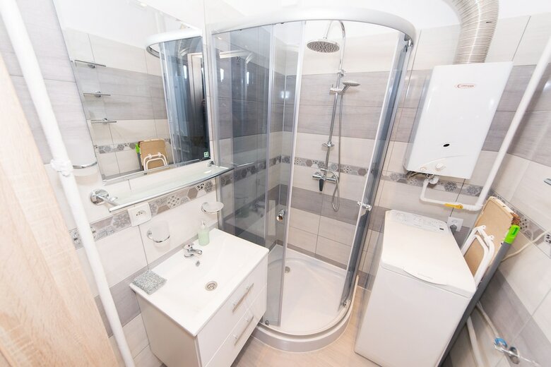 Apartamentos 3-bedroom Flat In City Center