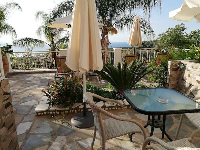 Apartamentos Filoxenia Sea & View