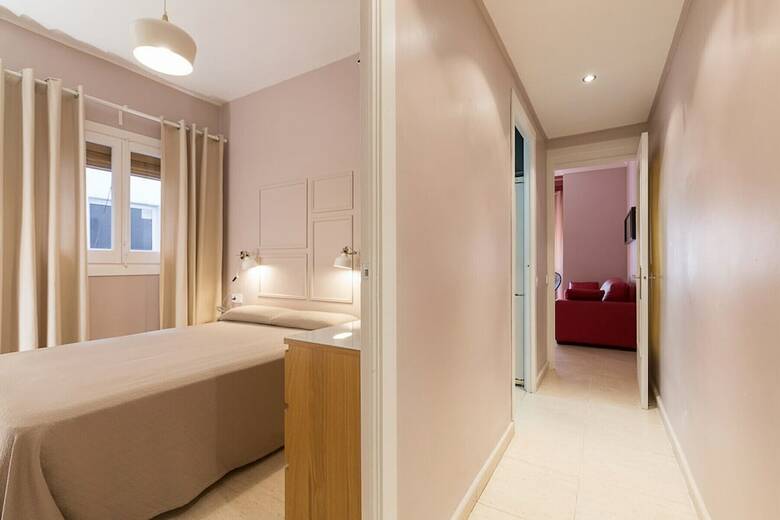 Apartamentos Plaza Espa�a & Fira