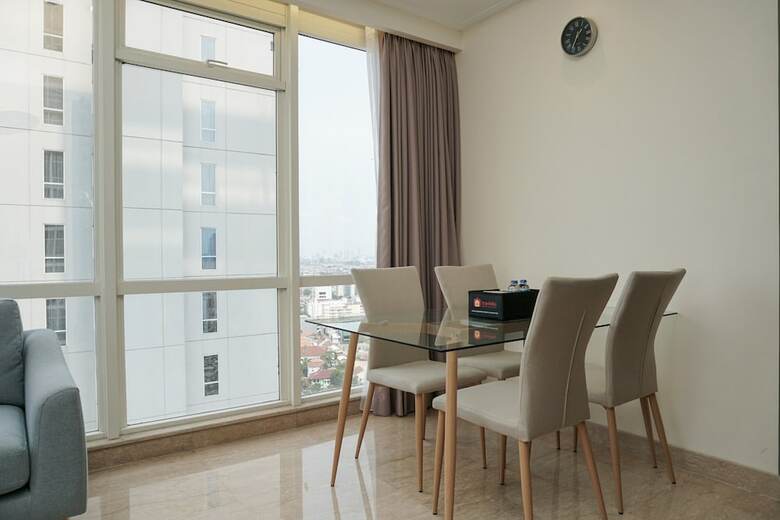 Best Price And Comfortable 2br Apartment At Menteng Park
