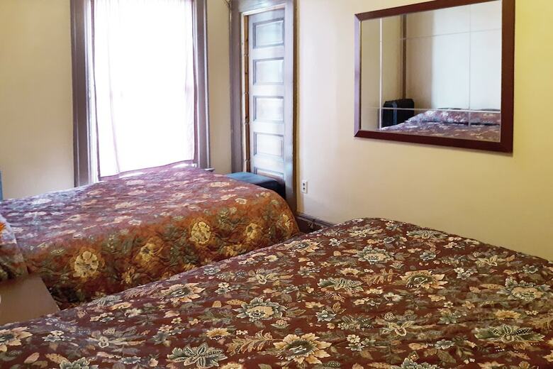 Hotel Holley Bradford