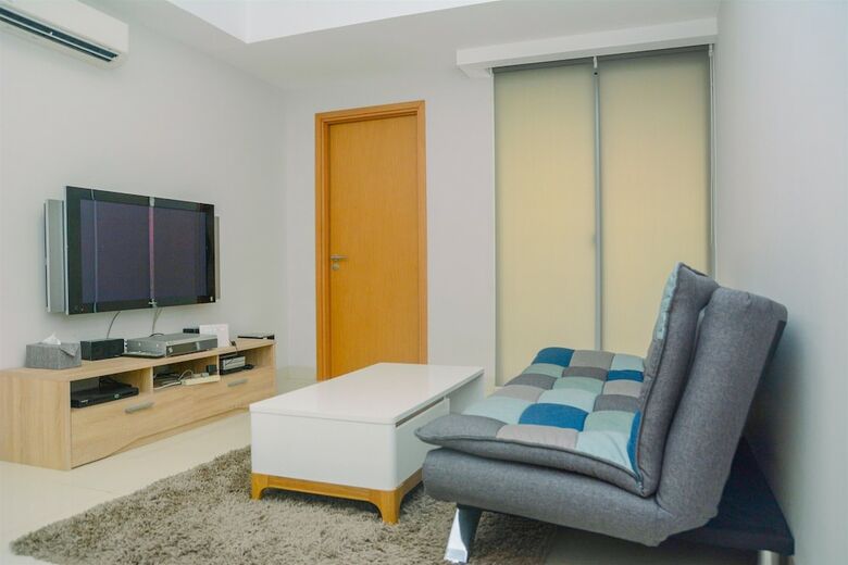 Spacious 1br Unit The Mansion Kemayoran Apartment