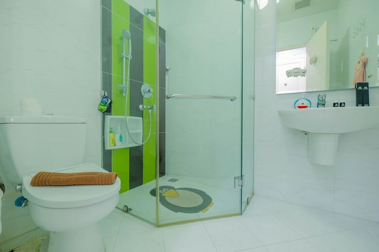 Relaxing 2br With Ocean View At Ancol Mansion Apartment