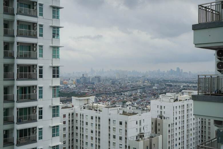 Sea View 2br Apartment At Green Bay Condominium