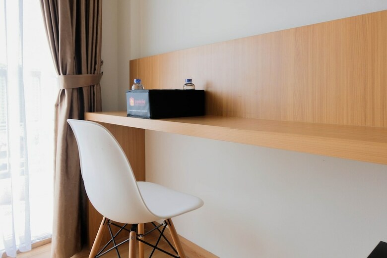 Twin Bed Studio Room At Annora Living Apartment