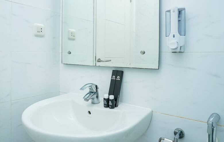 Stunning 2 Bedrooms Apartment At Ancol Mansion