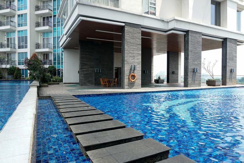 Stunning 2 Bedrooms Apartment At Ancol Mansion